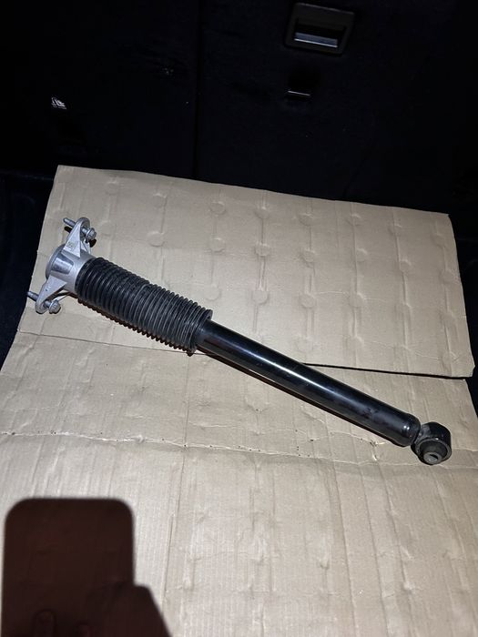 Амортизатор tesla Y 3