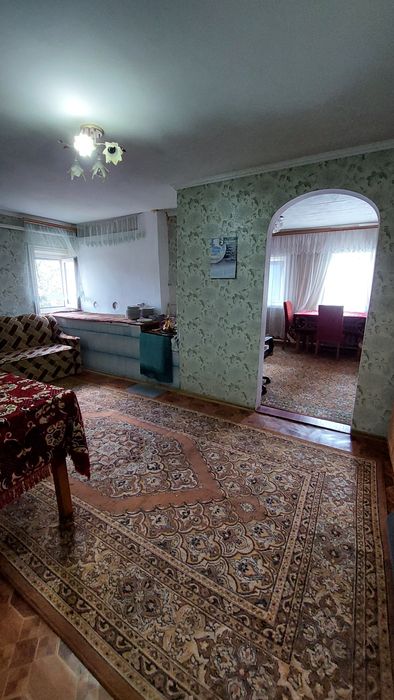 Продам комфортний будинок с.Худяки