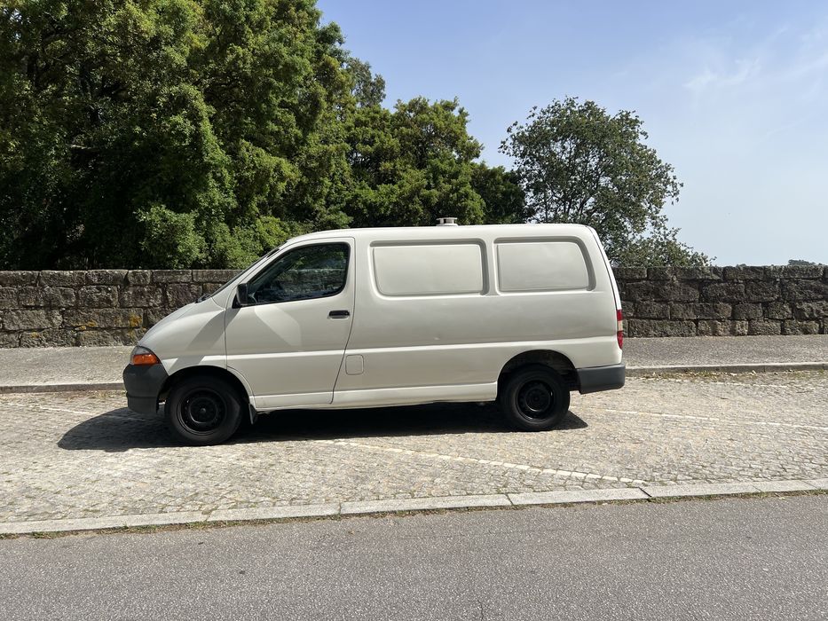 Toyota Hiace 2.5  - 2006 - Fibrada