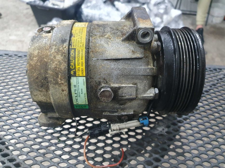 Kompresor sprezarka klimatyzacji Opel Vectra b 2.0 benzyna sprawna
