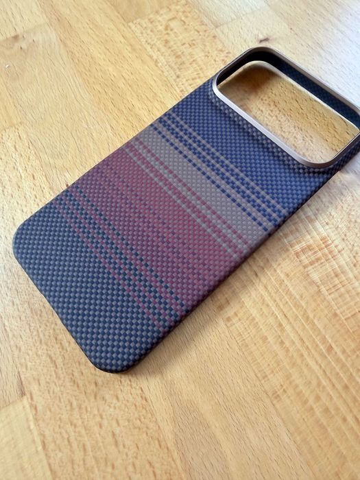 Etui aramidowe PITAKA Ultra-Slim iPhone 17 Pro max Sunset i MILKY WAY