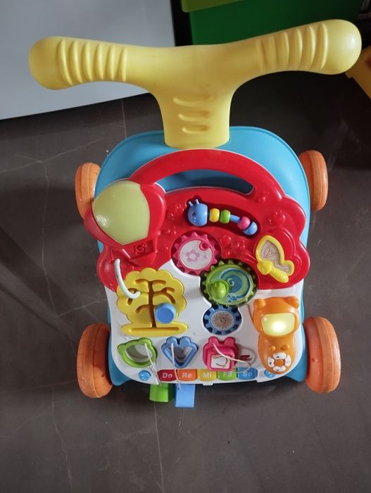 Дитячі ходунки робочі