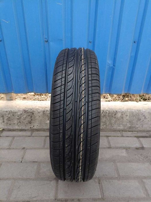 Нові шини 175/70R13 82T Sunfull SF-688