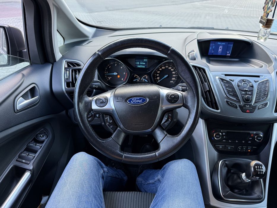 Ford C-max Titanum 1.6 HDI 6 biegow z BOGATYM wyposazeniem HAK Zamiana