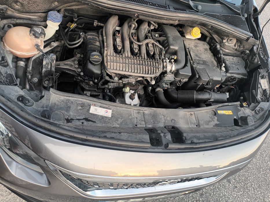 Peugeot 2008 — fotografia 12