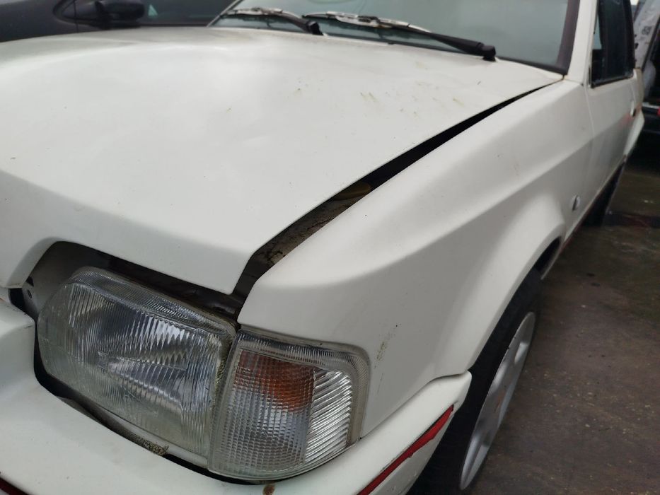 Capot FORD Escort IV Cabriolet (ALF)
