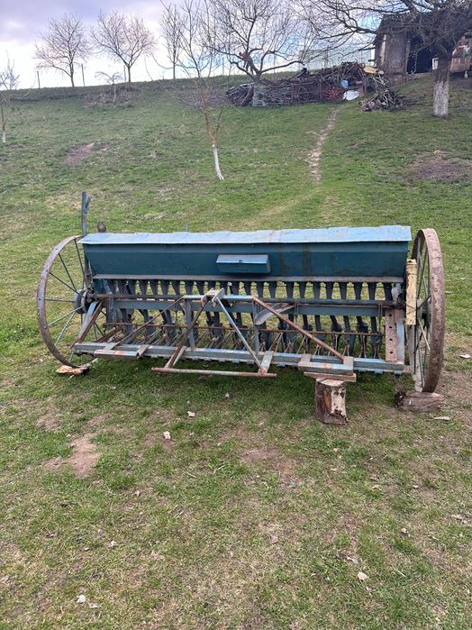 Сівалка навісна для мінітрактора