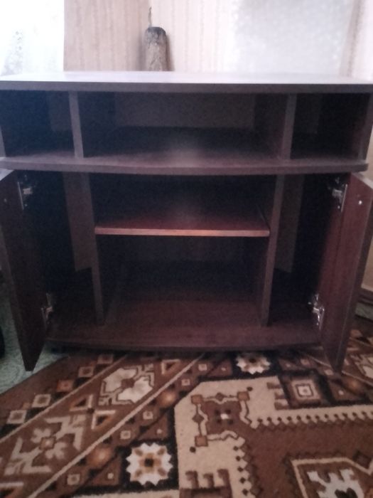 Тумба под телевизор
