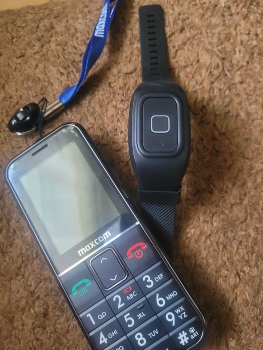 Telefon maxcom  MM735
