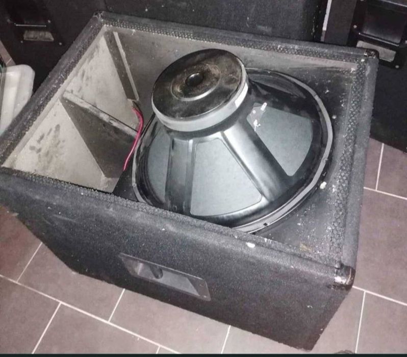 Vendo som  ler anúncio
