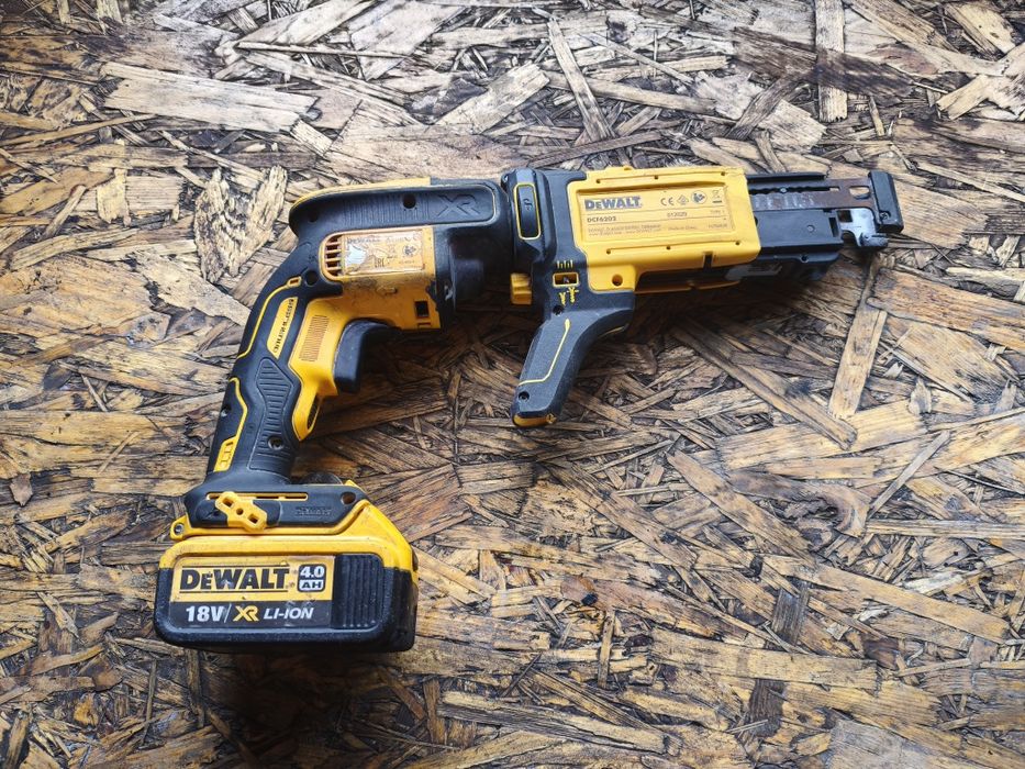 Wkrętarka do regipsow DeWalt dcf6202 Aku 4ah
