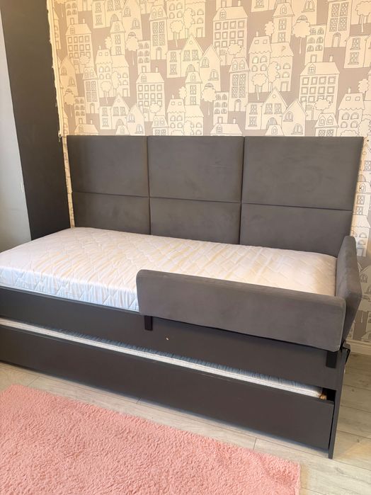 Łóżko komoda regał zestaw Meblik