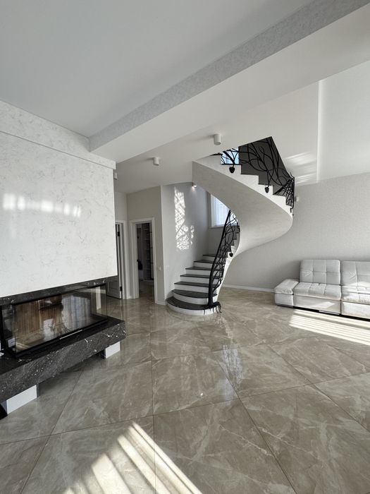 Оренда сучасного будинку!