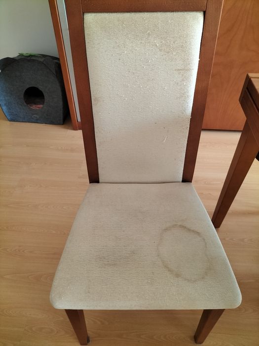 Mesa com cadeiras