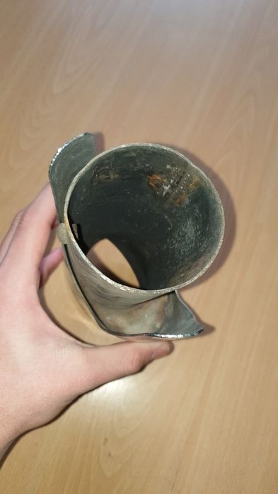 Escape de carro desportivo