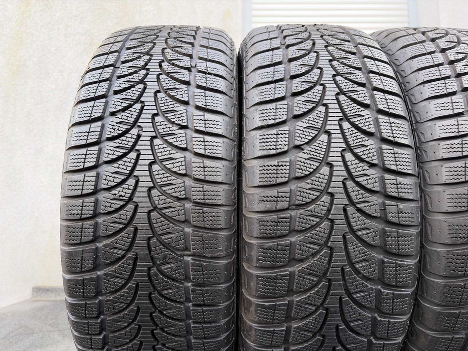 4szt zimowe 235/60R18 Bridgestone 7,8mm 2022r Poleasingowe Z9001 gwar