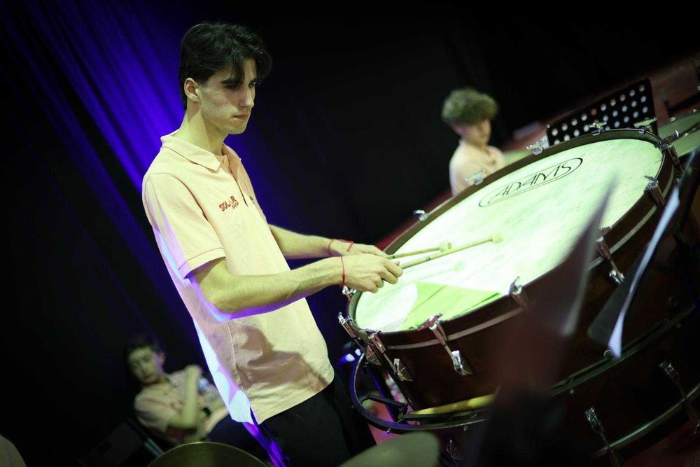 Baterista/Percussionista de banda de covers e filarmónica