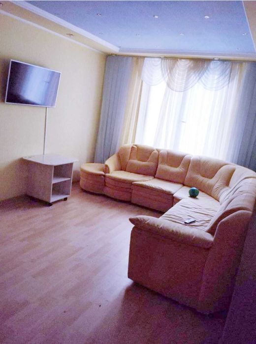 6m 3 комнатная квартира метро Спортивная Метростроителей Конный рынок