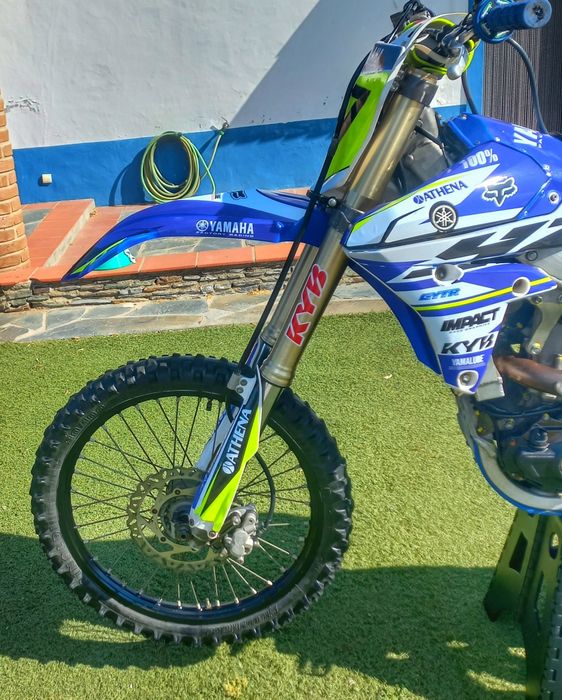 YAMAHA YZ 450F --- 2015
