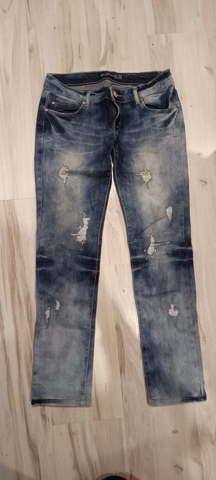 Spodnie jeans 40