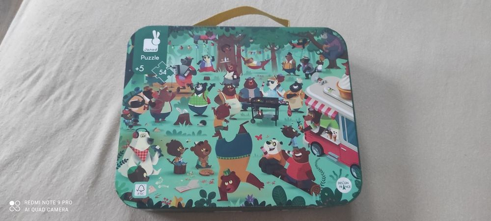 Rodzina Misiów puzzle w walizce 54 el. Janod