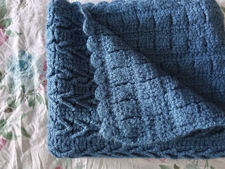 Manta azul lã feita á mão