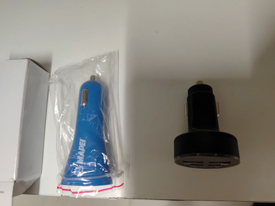 Ładowarka samochodowa nowa