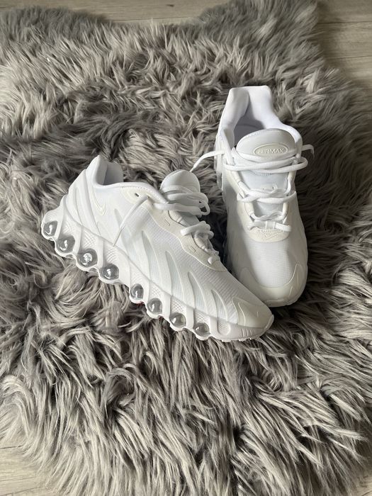 Знижка ‼️ Кросівки Nike Air Max DN8