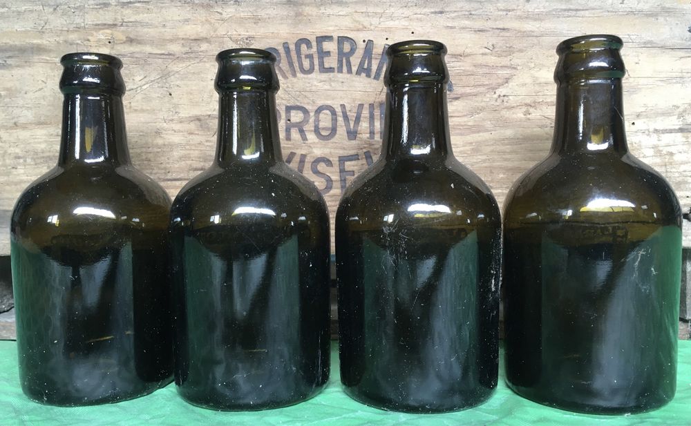 Garrafas pirogravadas