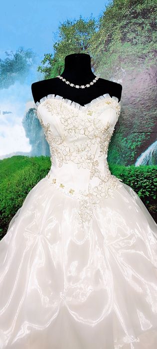 Вечірні.   сукні