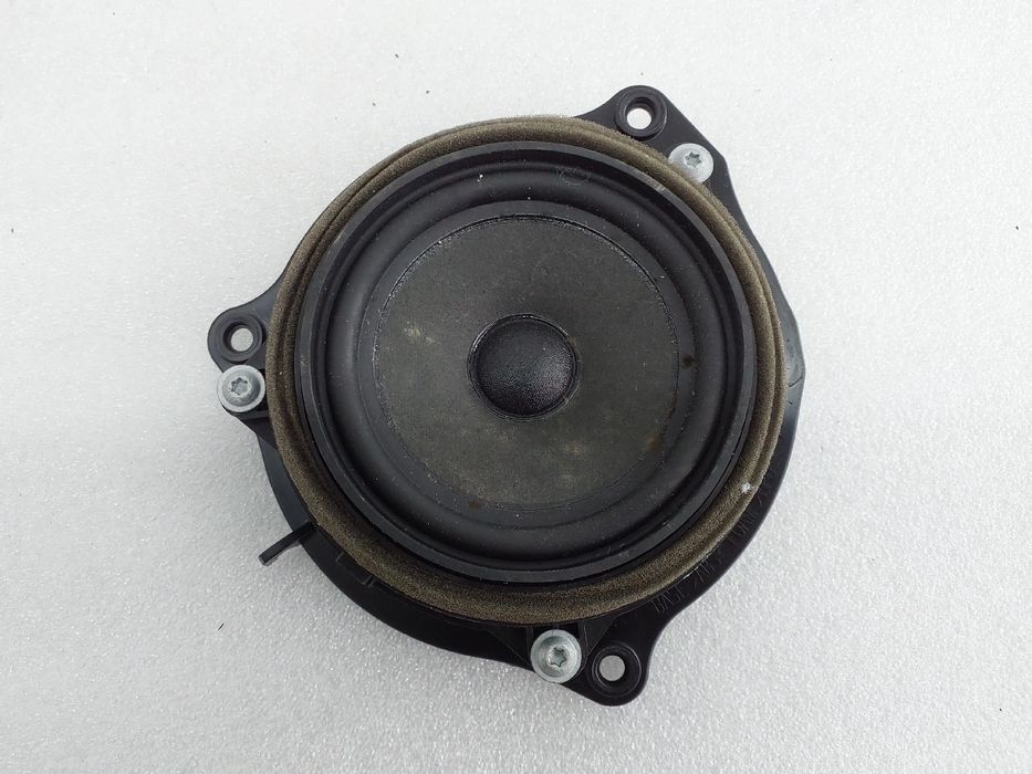 Coluna de som BMW X1 (F48)