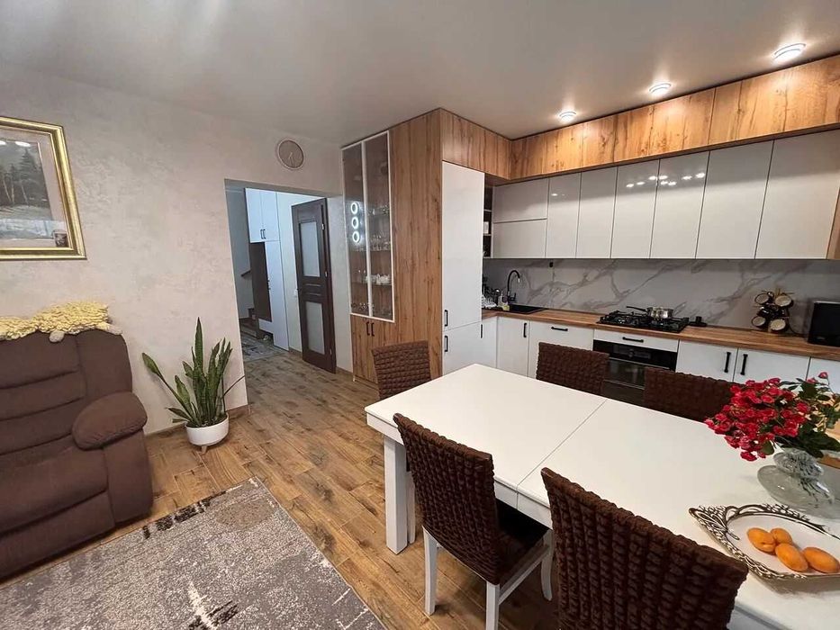 таунхаус з меблями Пасічна підходить під держ програми