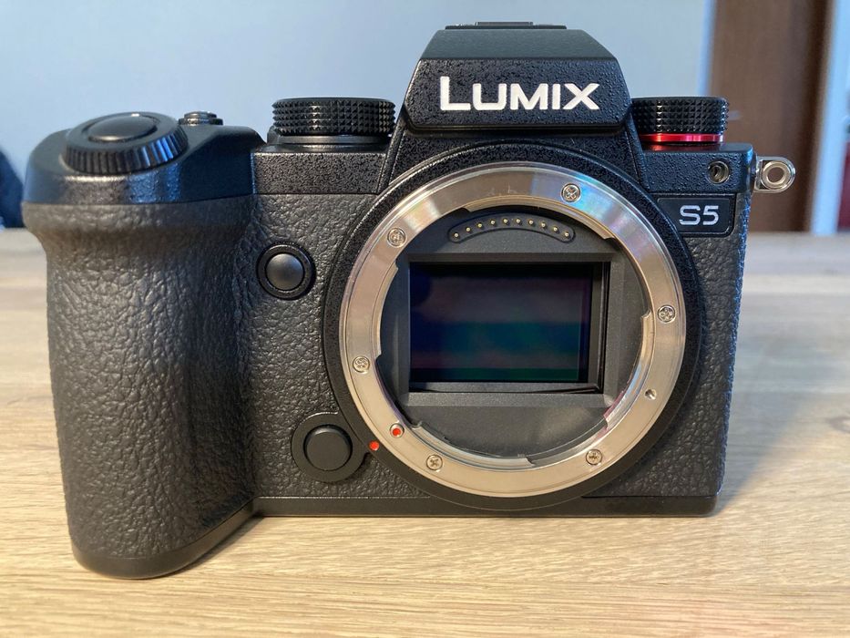 Panasonic Lumix S5- відмінний стан. Клітка в подарунок