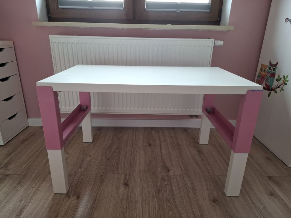 Biurko dla dziewczynki ikea