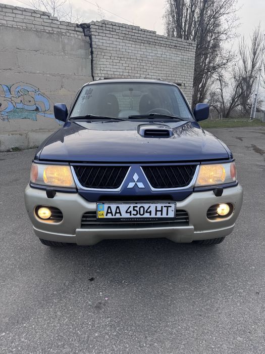 Продам Mitsubishi pajero sport 2.5 tdi