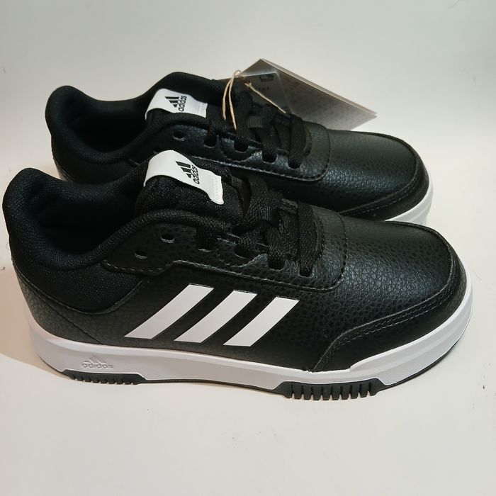 Adidas criança Tam: 32