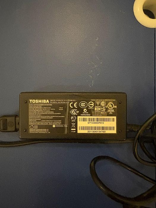 Teclado e carregador