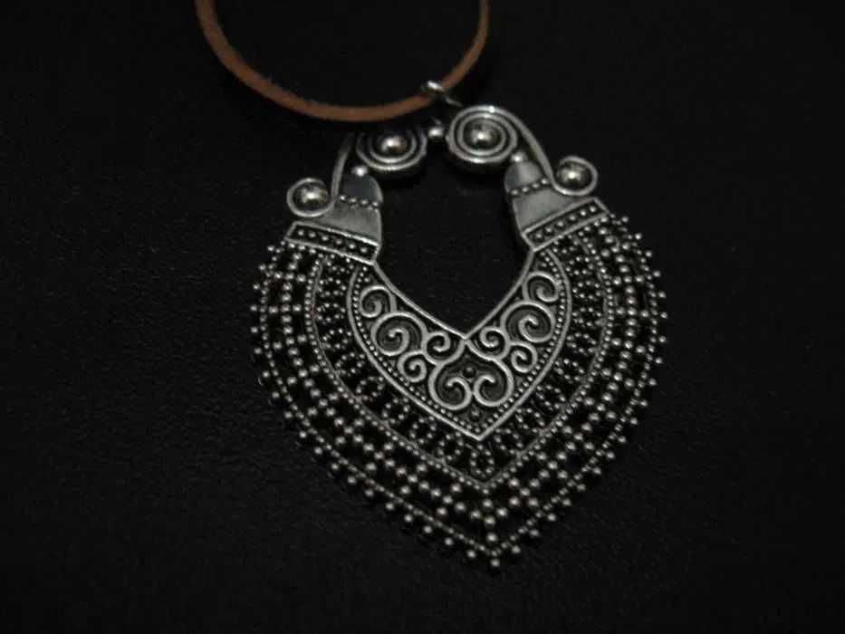 zawieszka tarcza Freyi Lagherty wisiorek wikingów