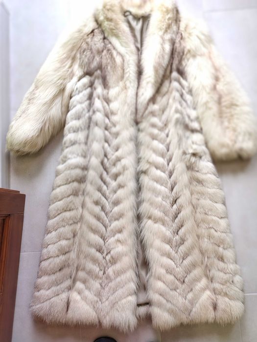 Futro z lisa polarnego