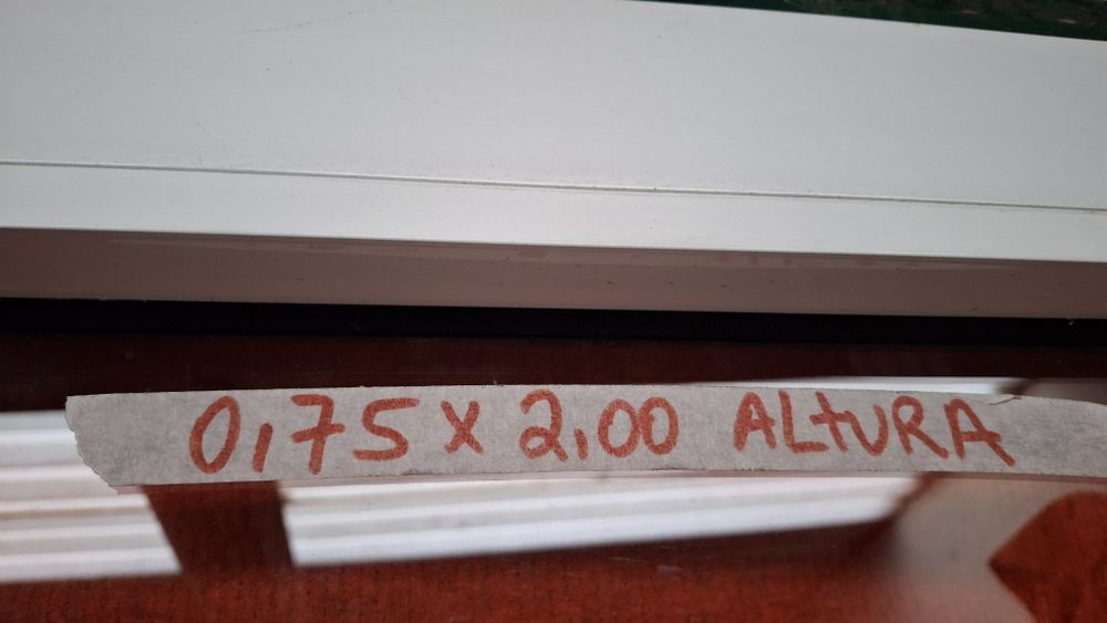 Portas aluminio 0,70 x 2,00  altura