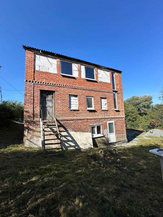 Продам будинок 4 кімнати Видрові Доли 18 соток!