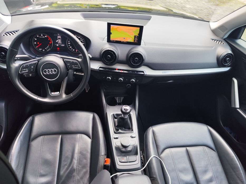 Audi Q2 30 tfsi SPORT Sline