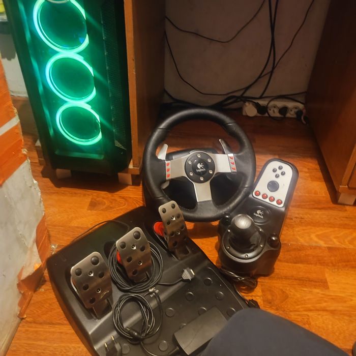 Kierownica Logitech G27