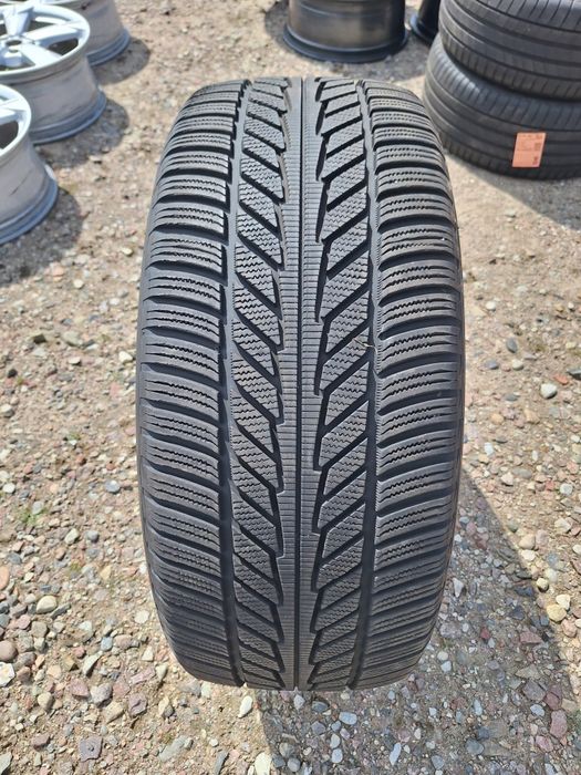 Opona zimowa Hankook iON icept SUV 285 45 r21 113V