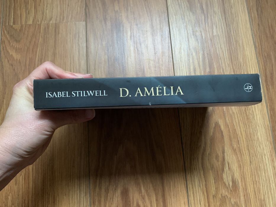 D. Amélia - Isabel Stilwell