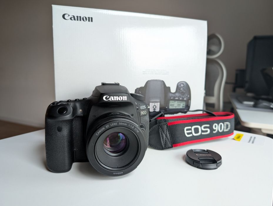 Canon 90D + Canon EF 50 mm STM
