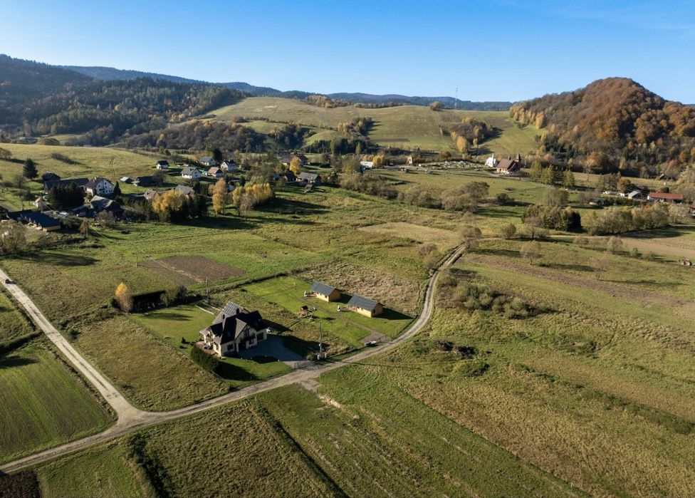 Bieszczady  Domki  całoroczne dzialka sprzedam
