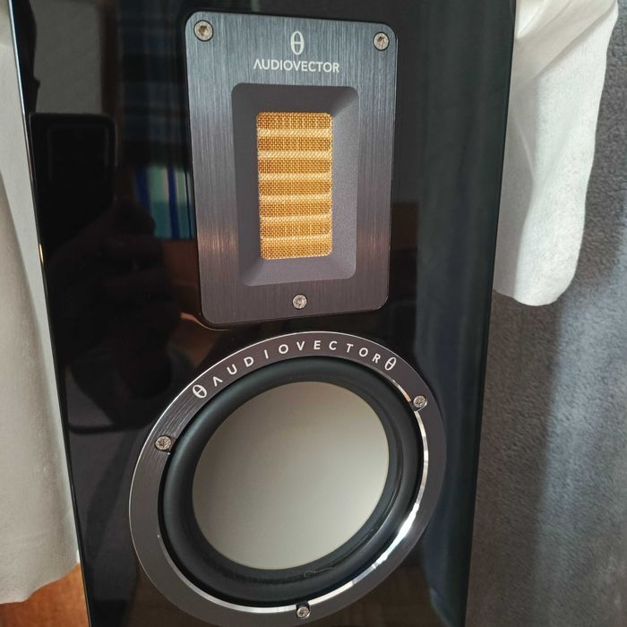 Audiovector QR5 IDEALNY STAN - na gwarancji