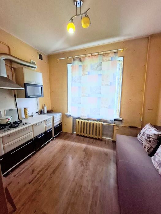 Полтавський Шлях 171 1к квартира в "сталинке"