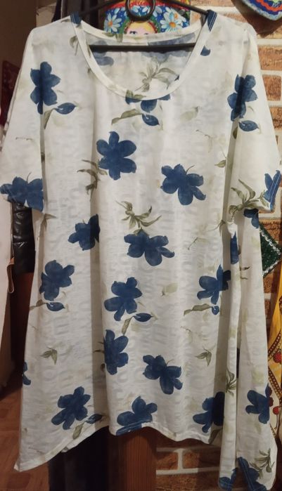 Продам футболку новую